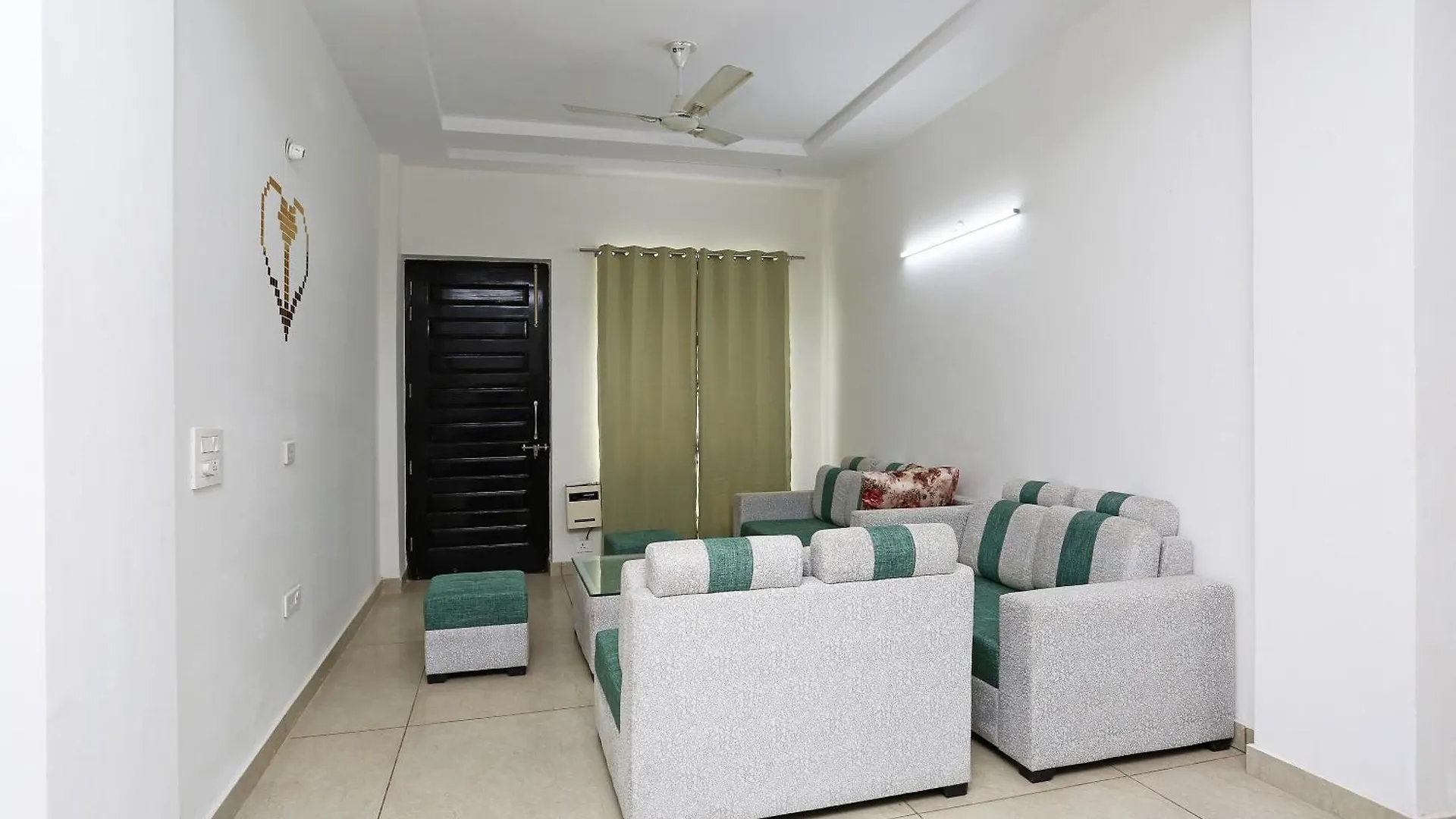Hotel O Star Suites Gurgaon