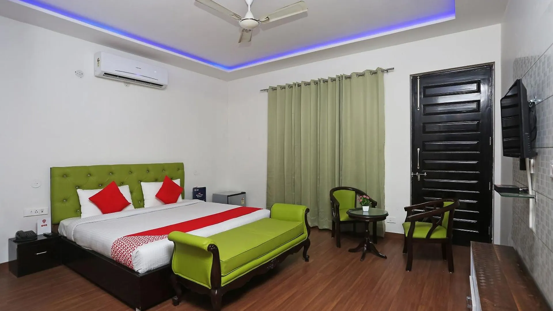 Hotel O Star Suites Gurgaon