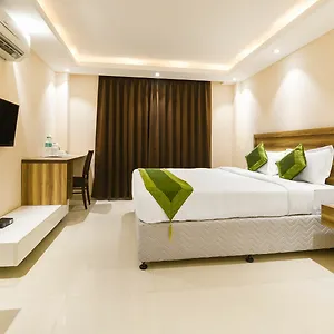 Hotel Treebo Iffco Chowk